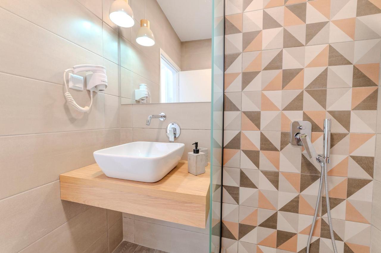 Stamatia Suites 艾斯普罗瓦塔 外观 照片